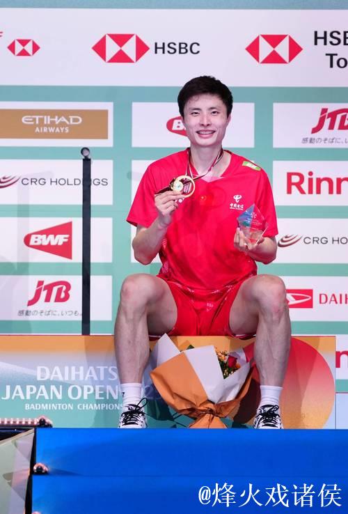 石宇奇逆风翻盘首夺世锦赛冠军 国羽男单十年后再登顶